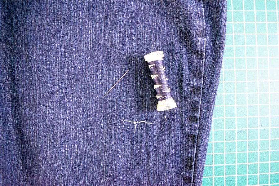 How To Fix Ripped Jeans: 5 Fun and Creative Ways to Mend Jeans -