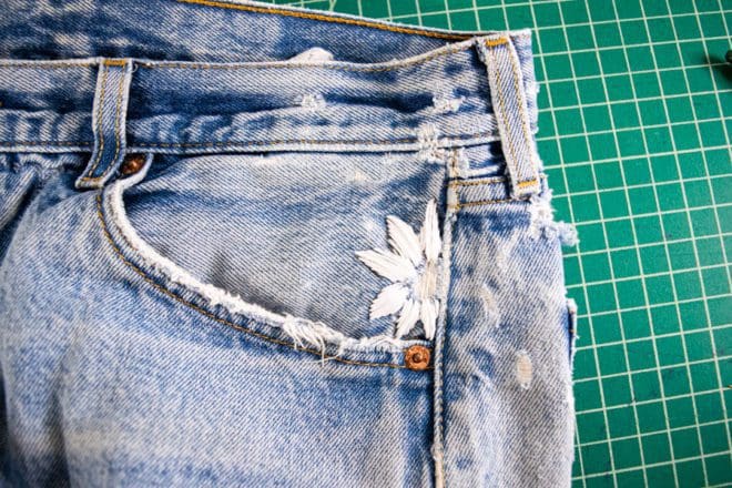 How To Fix Ripped Jeans -5 Creative Ways to Mend Jeans