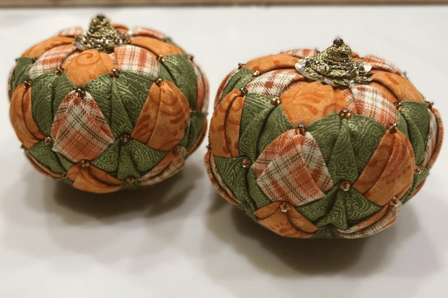 Pumpkin No-Sew Quilted Ornaments