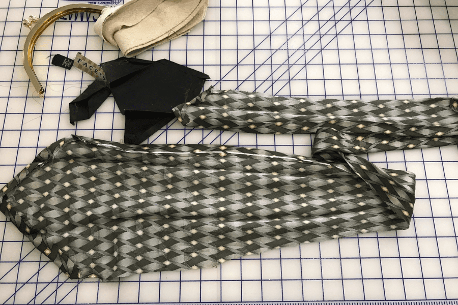 dismantled necktie to start making an amazing purse