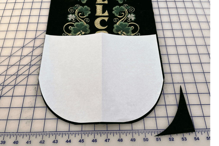 Trimming curves on banner